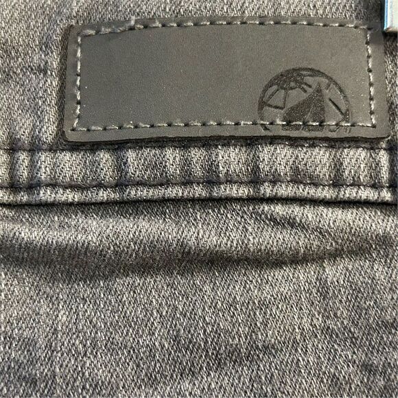 Free Planet Men's Gray Straight Jeans Size 31x30 Mid Rise Denim - Picture 8 of 10